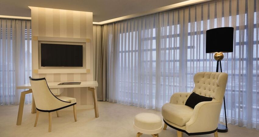 Ramada Hotel & Suites by Wyndham Istanbul Sisli