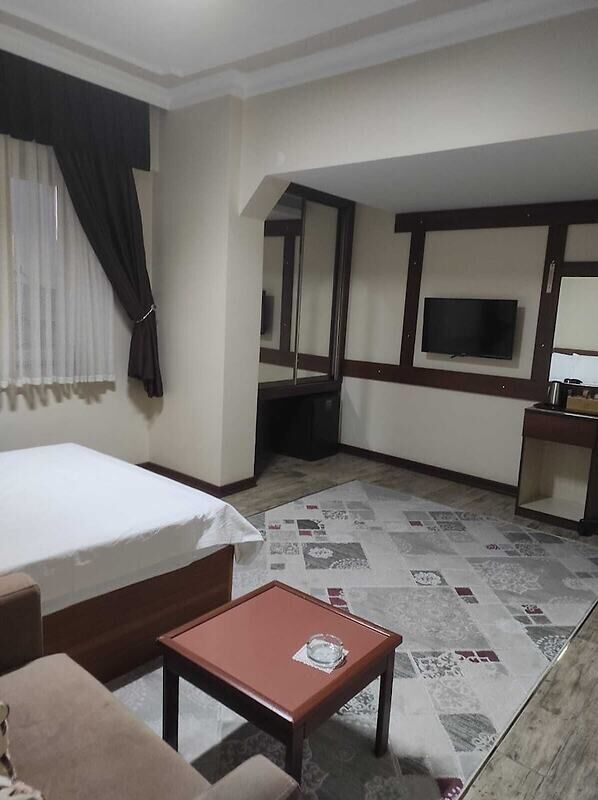 Bolat Hotel