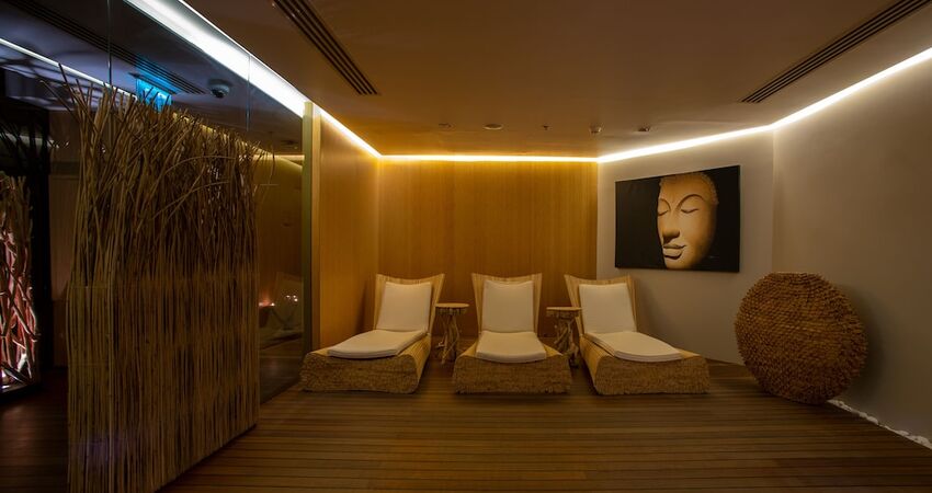 Doubletree by Hilton Istanbul Moda