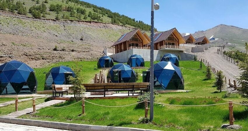 Snowdora Hotels & Villas