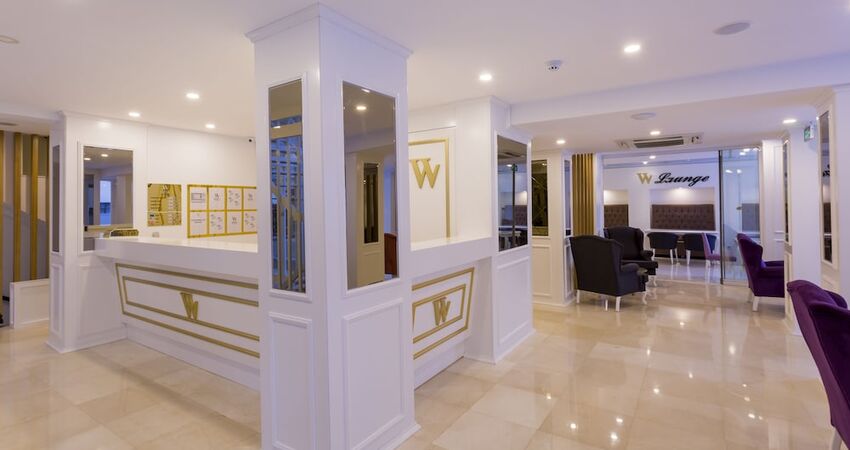 Wise Hotel Spa & Adult Only