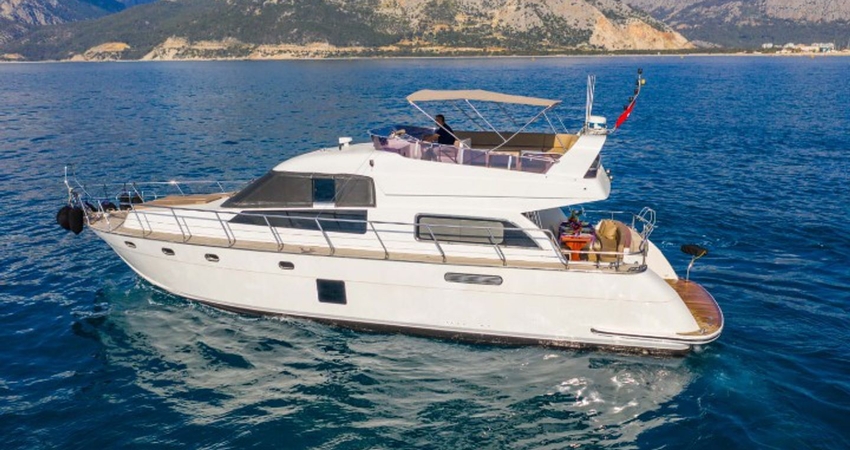 MOTORYAT 18 METRE . 3 KABİN.  ANTALYA-005