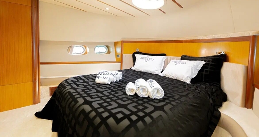 MOTORYACHT 30 METERS. 12 PEOPLE. 4 CABIN ANT-007