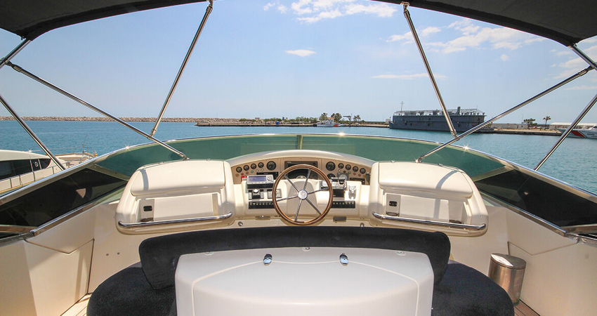 MOTORYACHT 30 M. OBSIDIAN. 4 OF THEM. 12 PEOPLE