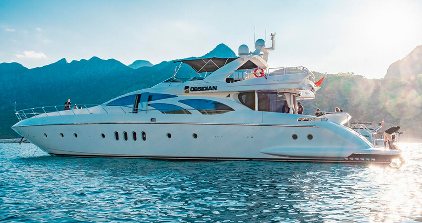 MOTORYACHT 30 M. OBSIDIAN. 4 OF THEM. 12 PEOPLE